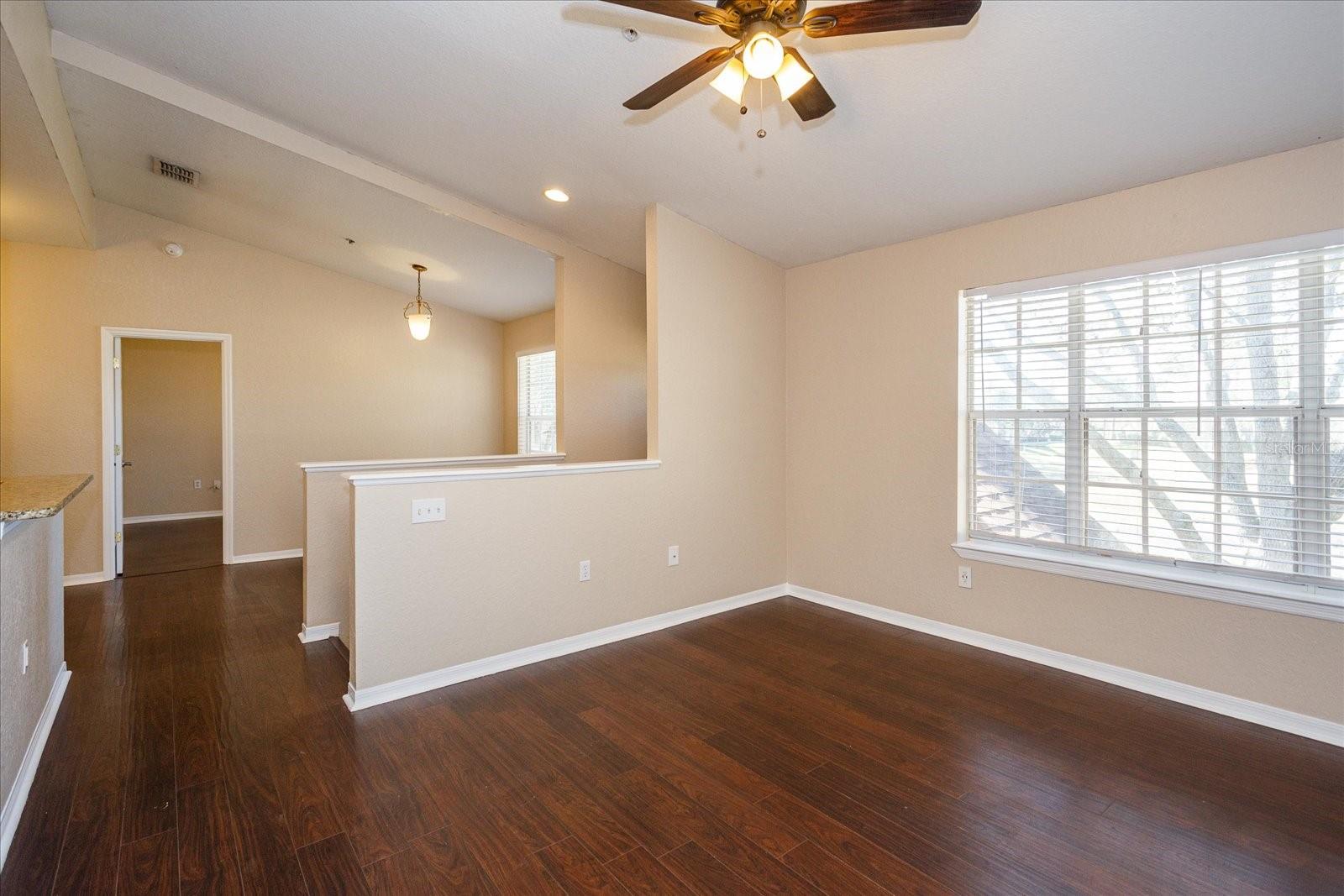 Listing photo id 2 for 819 Grand Regency Point 203