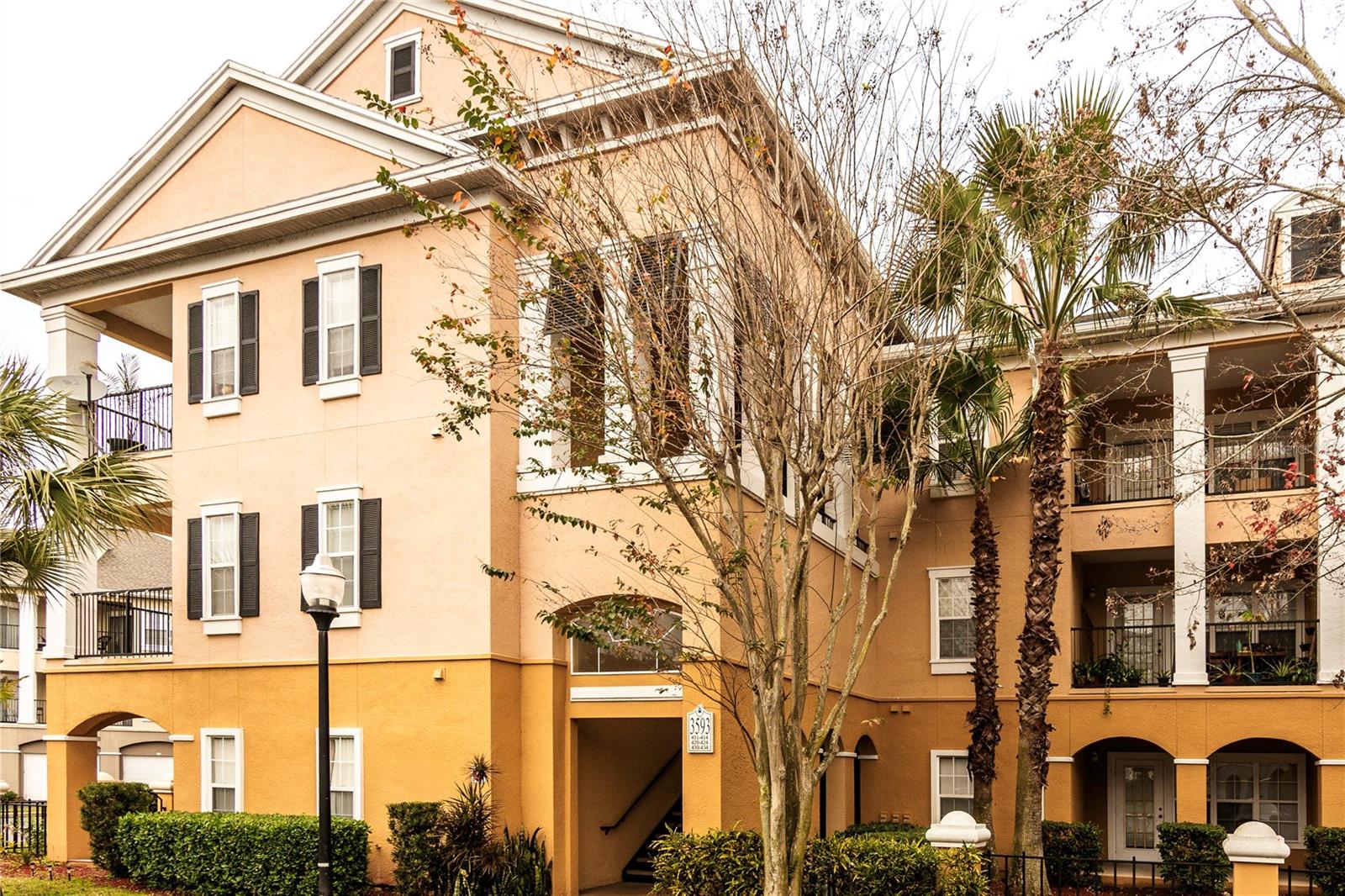 Image 22 of 34 For 3593 Conroy Road 422