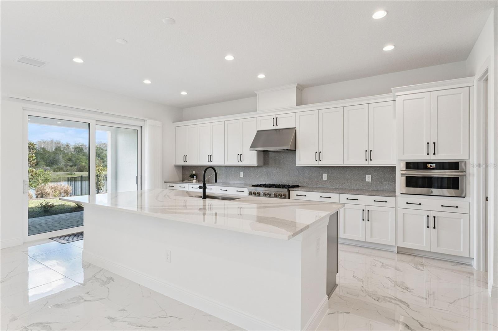 Image 15 of 55 For 9793 Laurel Berry Drive