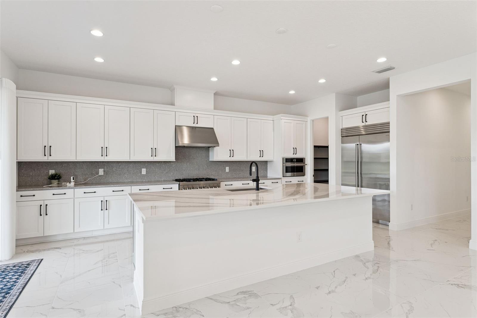 Image 16 of 55 For 9793 Laurel Berry Drive