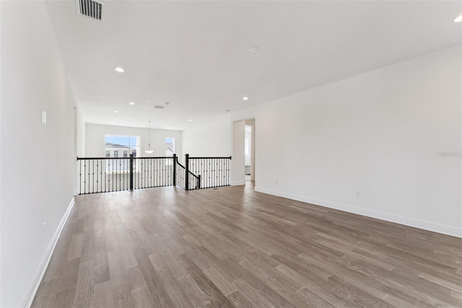 Image 20 of 55 For 9793 Laurel Berry Drive