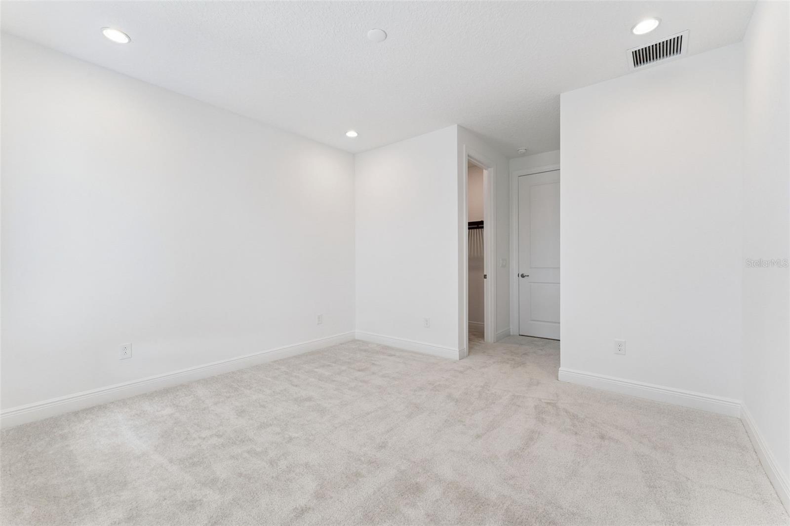 Image 27 of 55 For 9793 Laurel Berry Drive