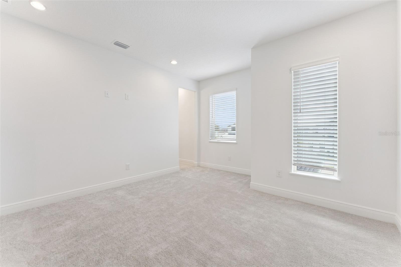 Image 30 of 55 For 9793 Laurel Berry Drive