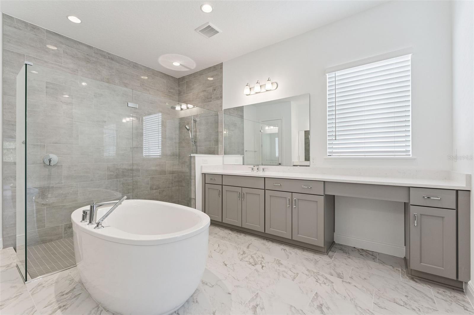 Image 35 of 55 For 9793 Laurel Berry Drive