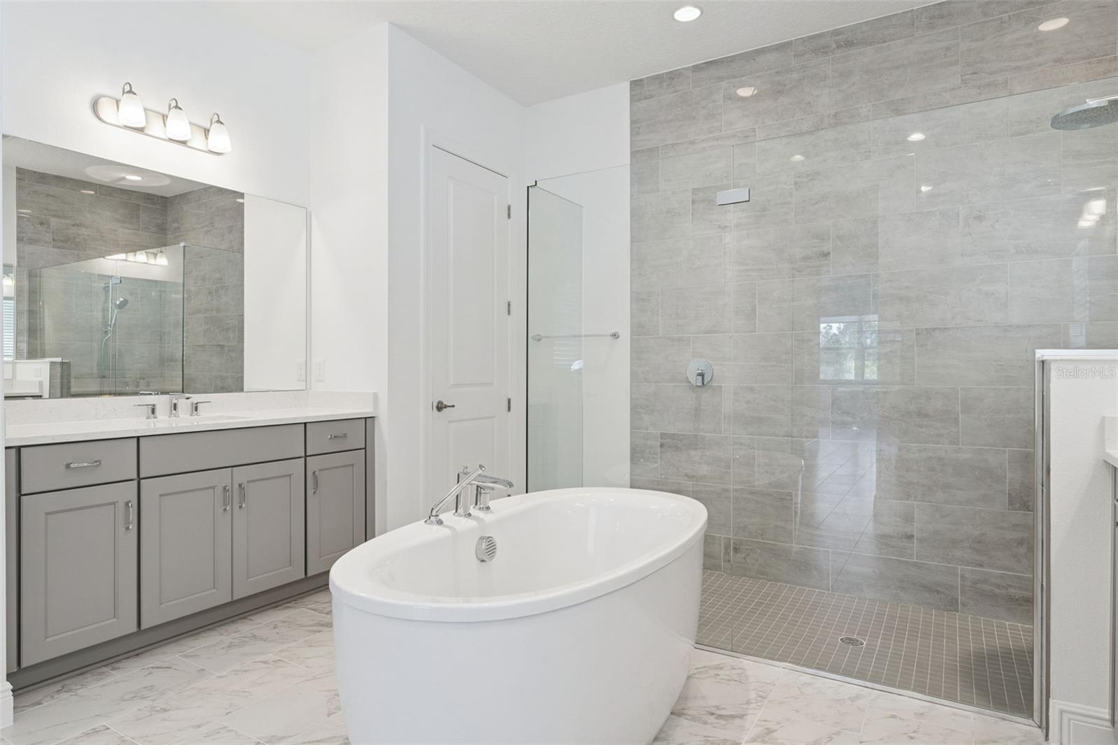 Image 36 of 55 For 9793 Laurel Berry Drive