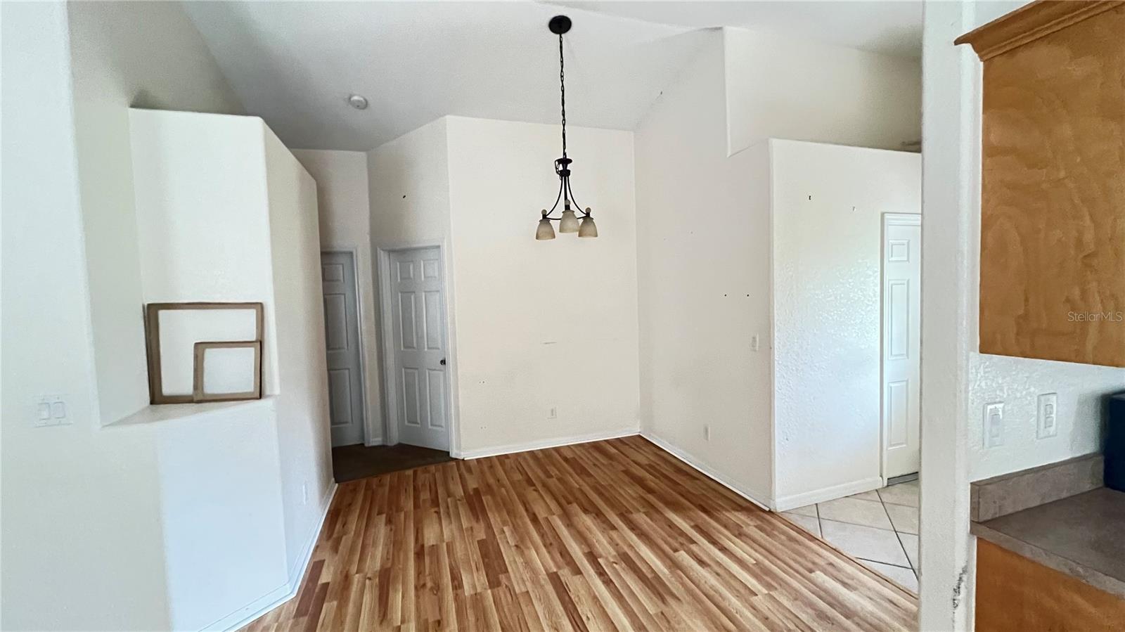 Image 2 of 10 For 513 Lemon Street