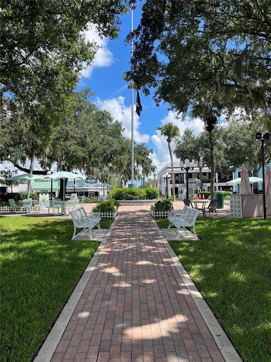 Image 13 of 22 For 3065 Lake June Boulevard