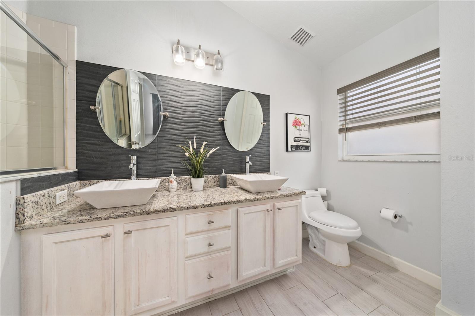 Image 16 of 37 For 2822 Moultrie Creek Drive