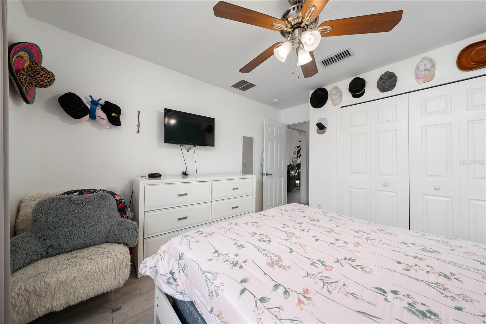 Image 17 of 37 For 2822 Moultrie Creek Drive