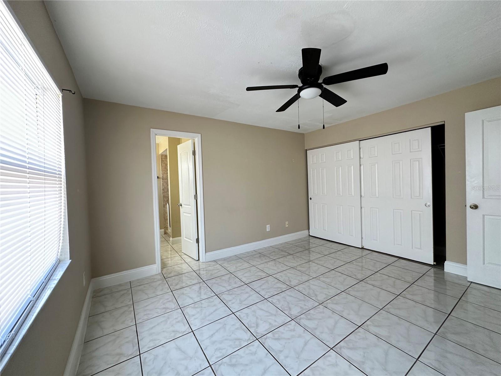 Image 15 of 26 For 27 Country Cove Way