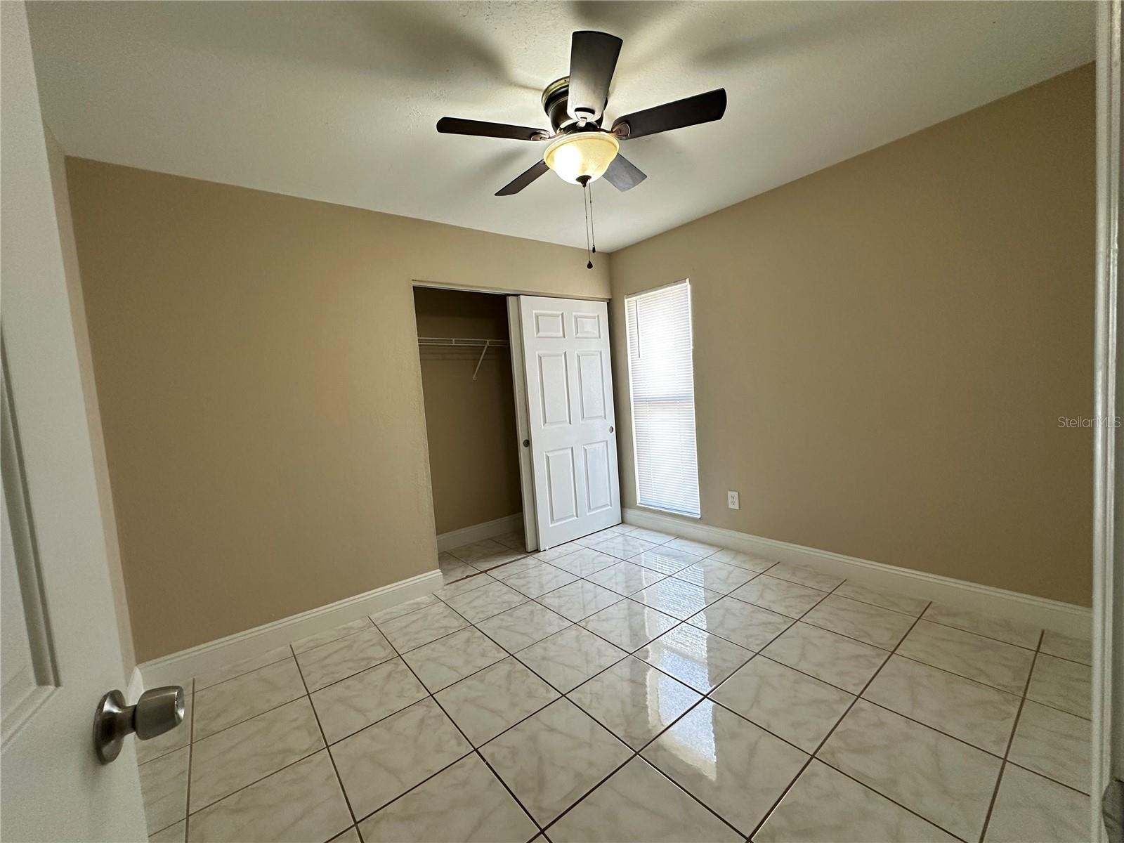 Image 22 of 26 For 27 Country Cove Way