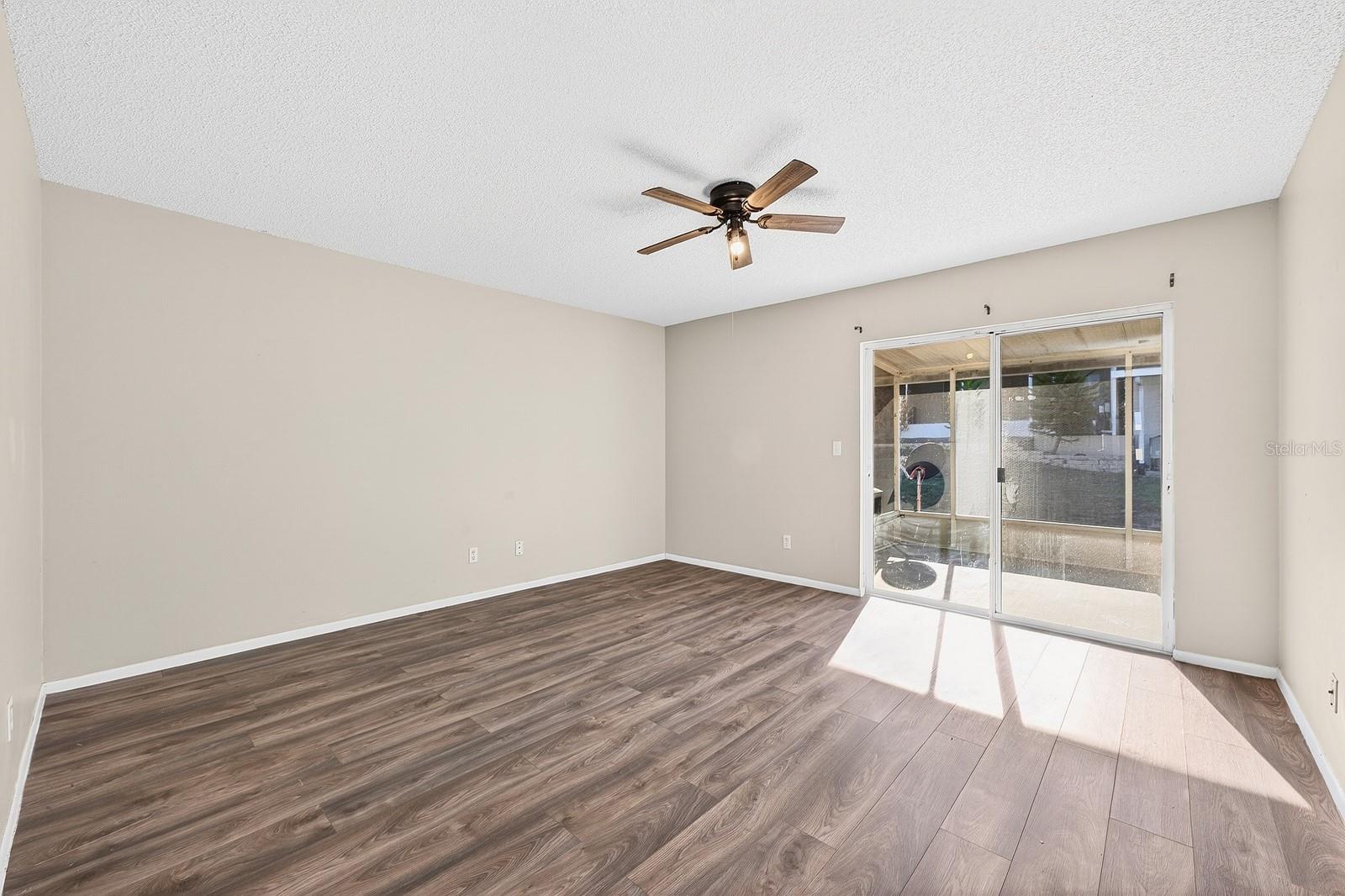 Image 22 of 42 For 350 Winter Ridge Boulevard