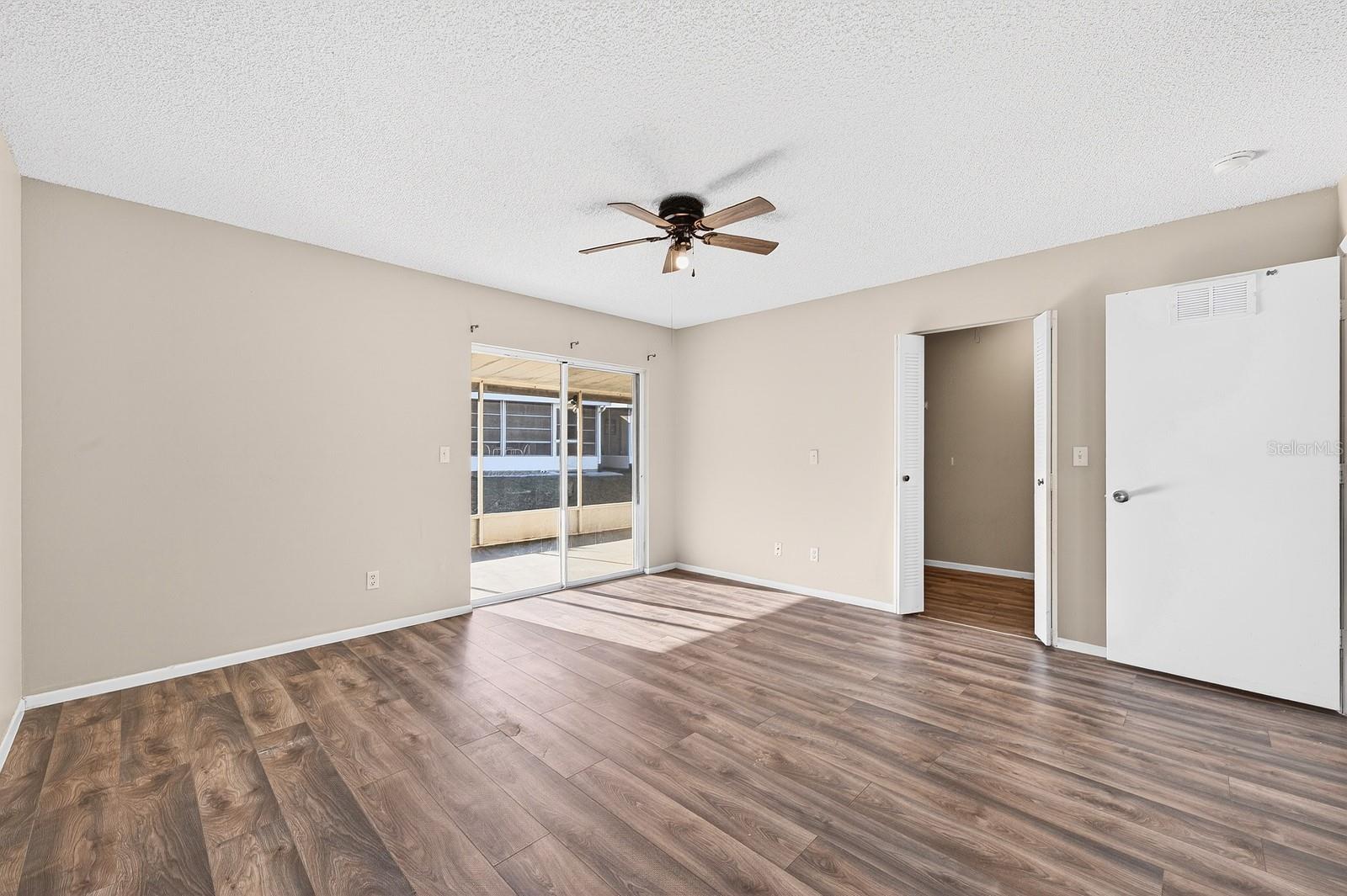 Image 23 of 42 For 350 Winter Ridge Boulevard