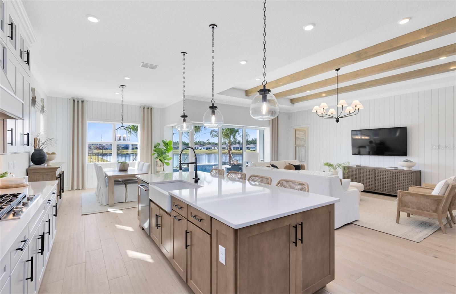 Image 6 of 30 For 1597 Skyline Heights Circle