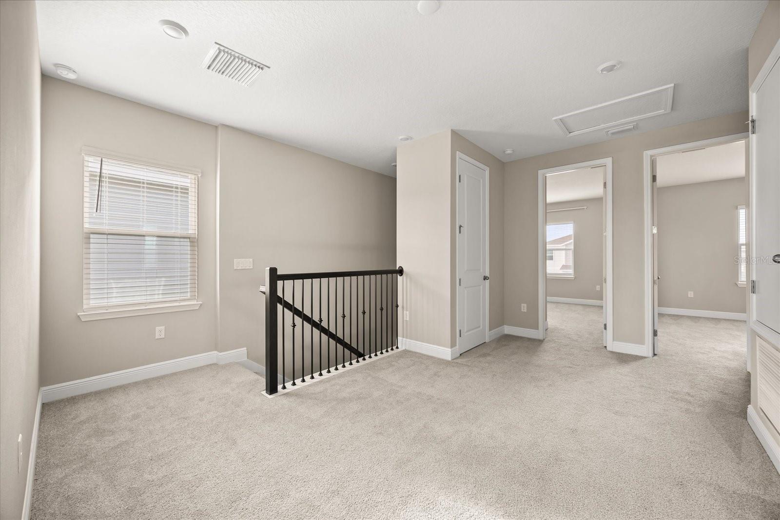 Image 15 of 37 For 16848 Hamlin Vista Alley