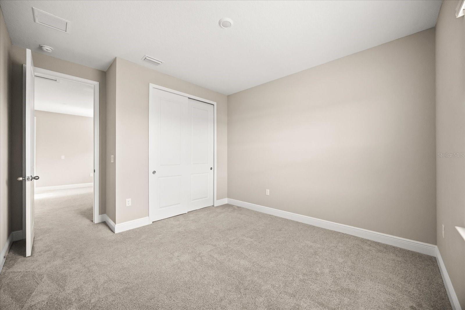 Image 24 of 37 For 16848 Hamlin Vista Alley