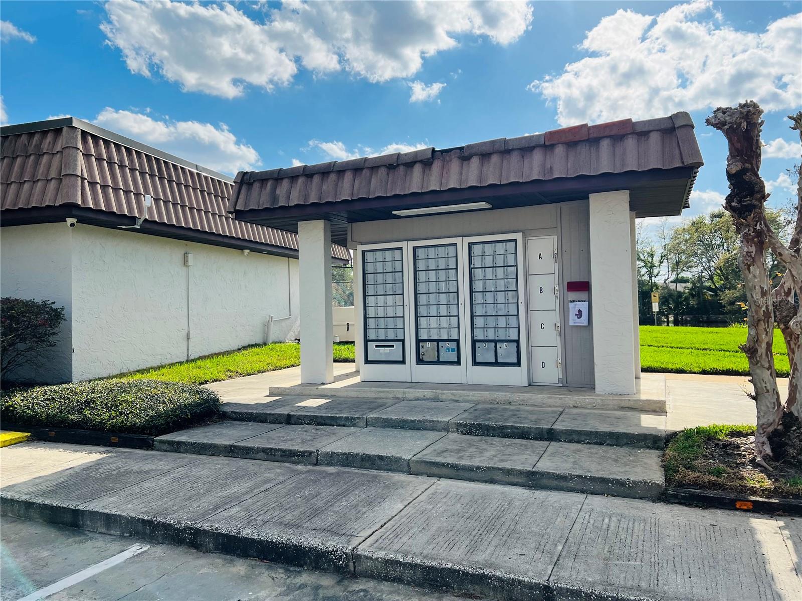 Image 19 of 21 For 57 Windtree Lane G