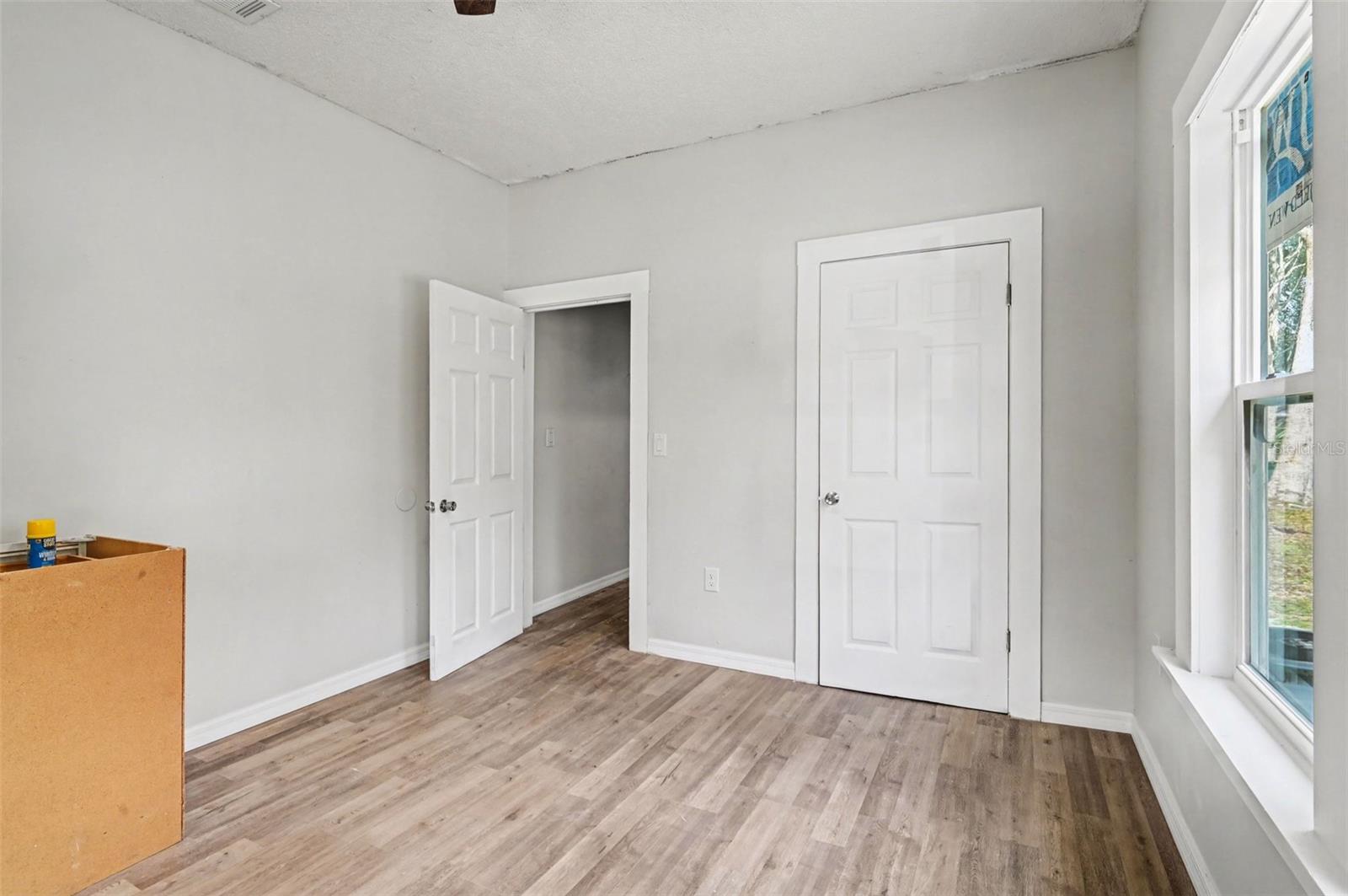 Image 11 of 15 For 727 Wood Street