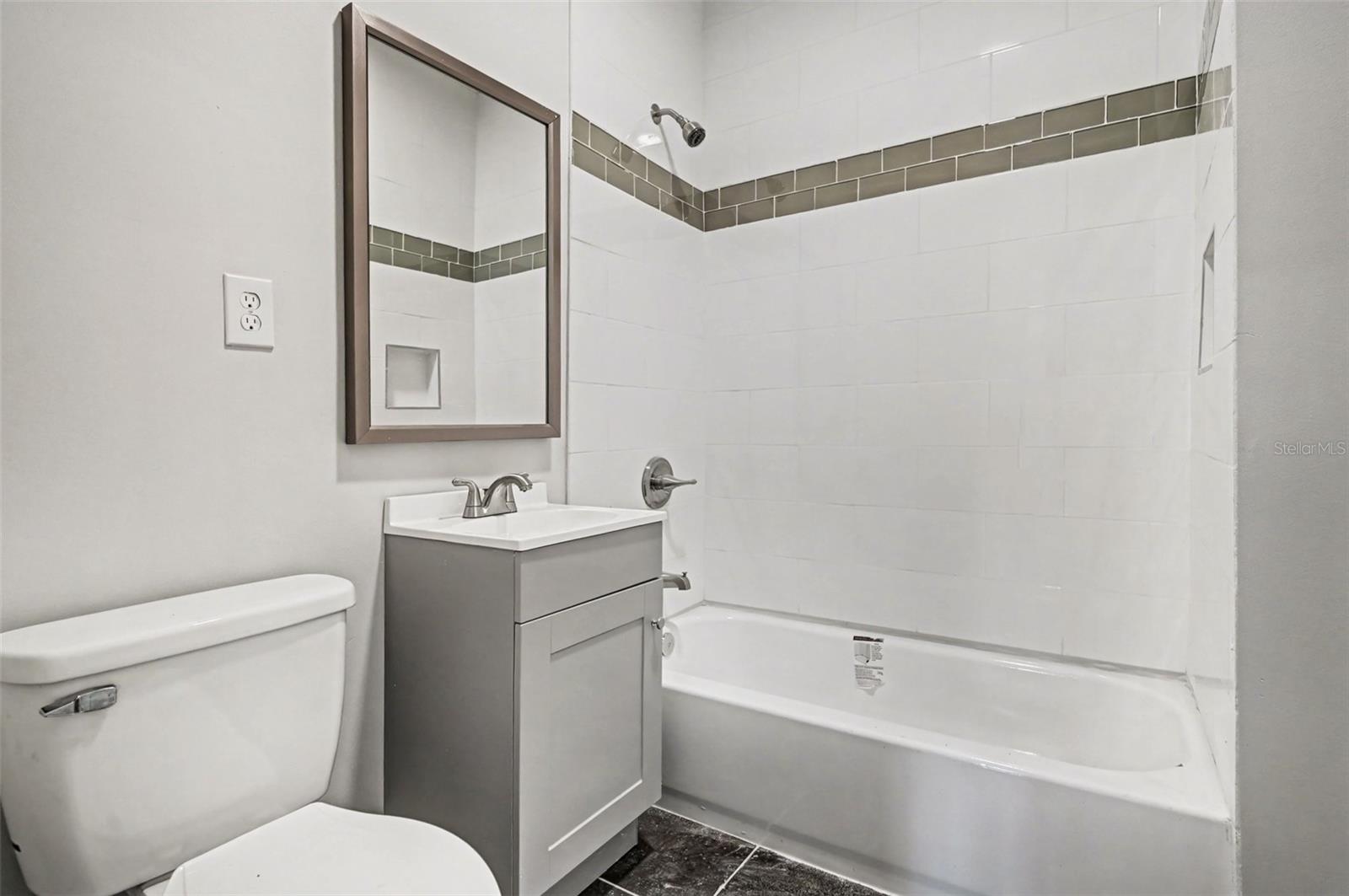 Image 12 of 15 For 727 Wood Street