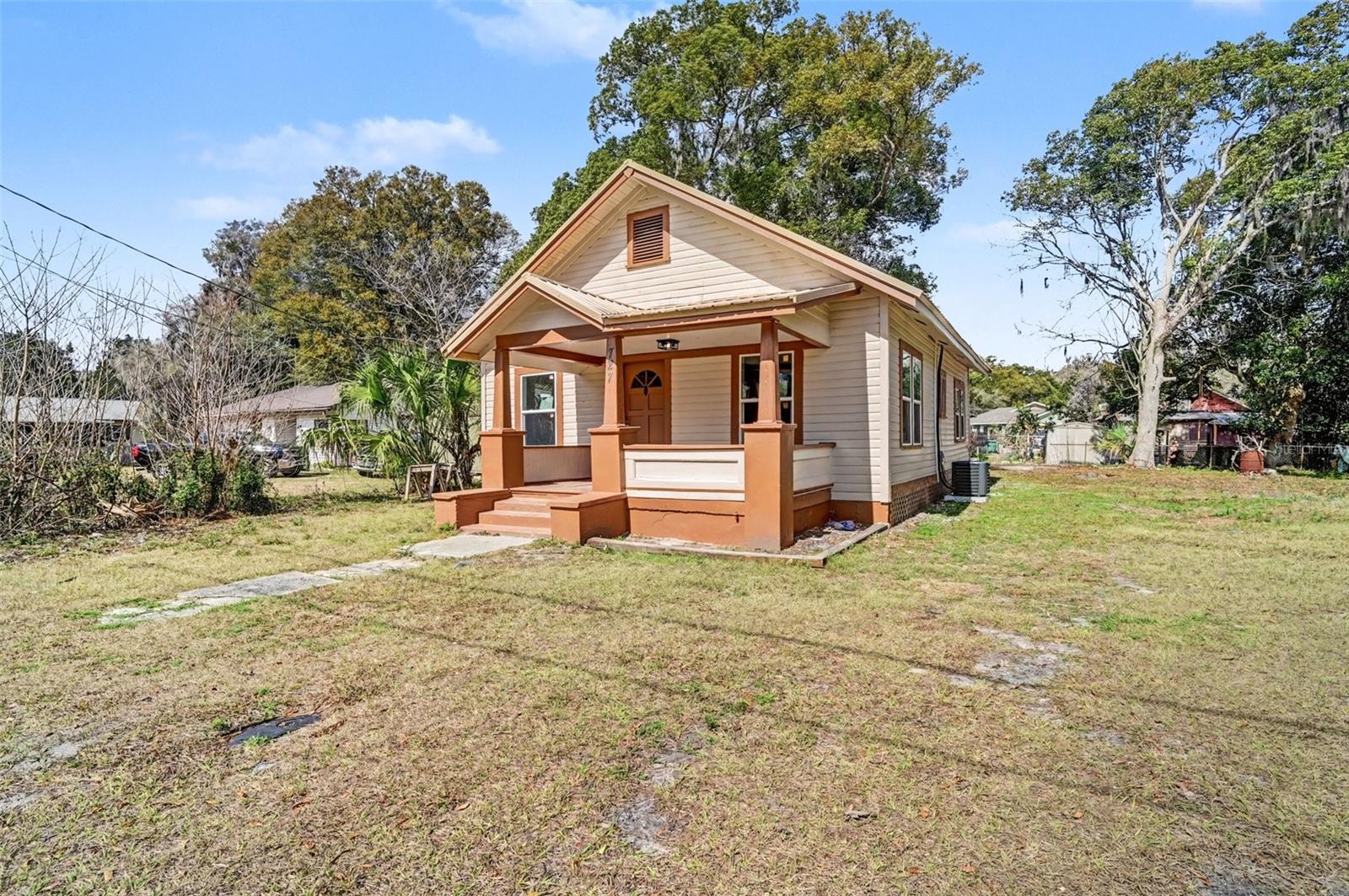 Image 3 of 15 For 727 Wood Street