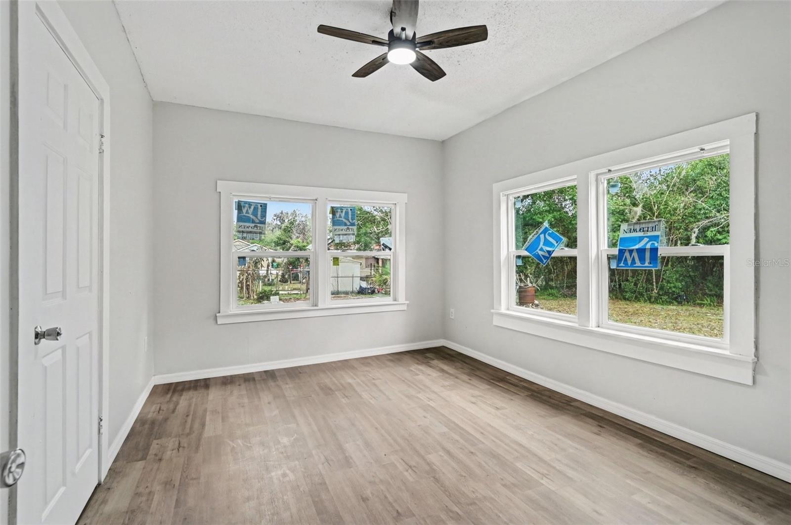 Image 7 of 15 For 727 Wood Street