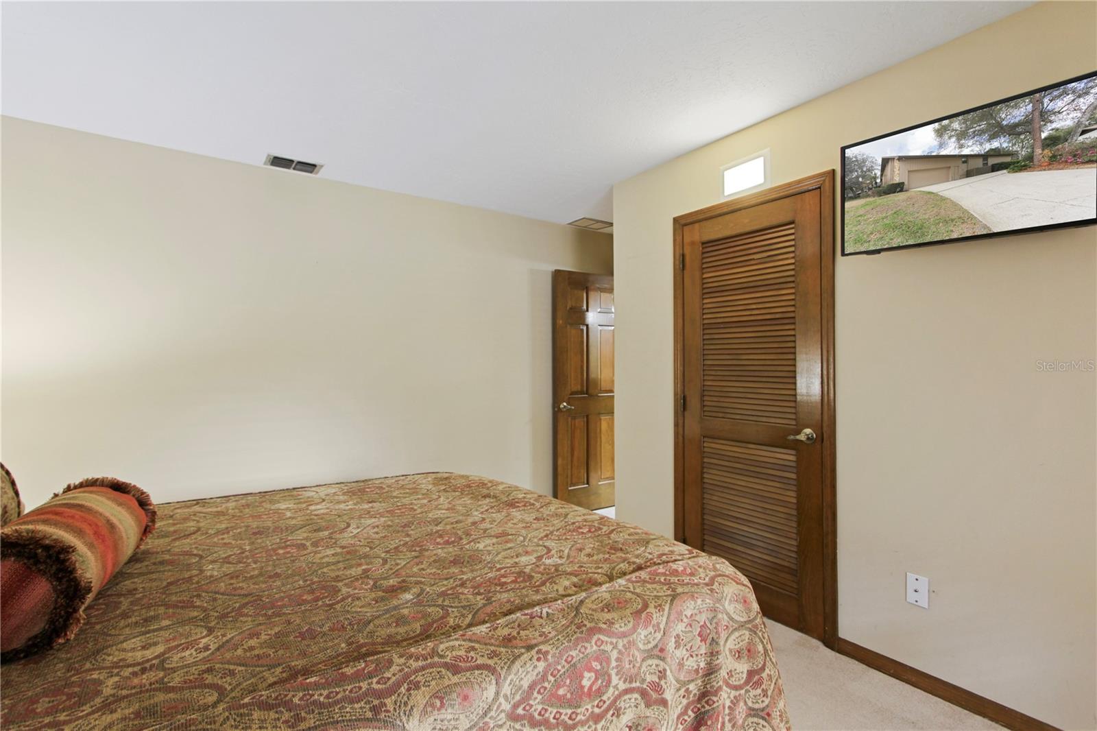 Image 29 of 41 For 308 Smokerise Boulevard