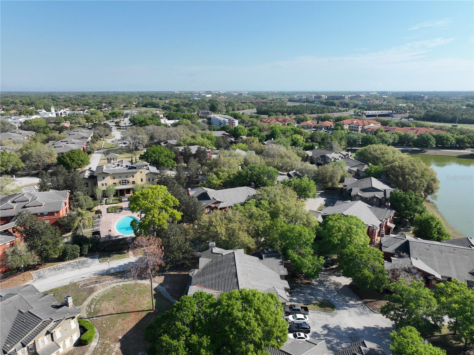 Image 57 of 66 For 174 Villa Di Este Terrace 200