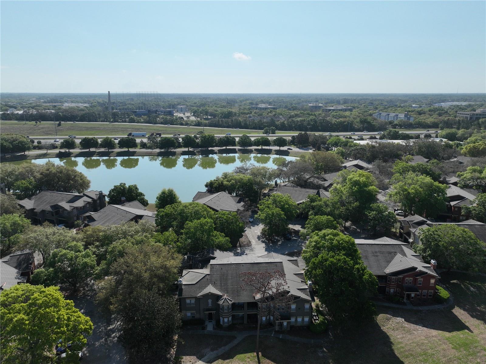 Image 59 of 66 For 174 Villa Di Este Terrace 200