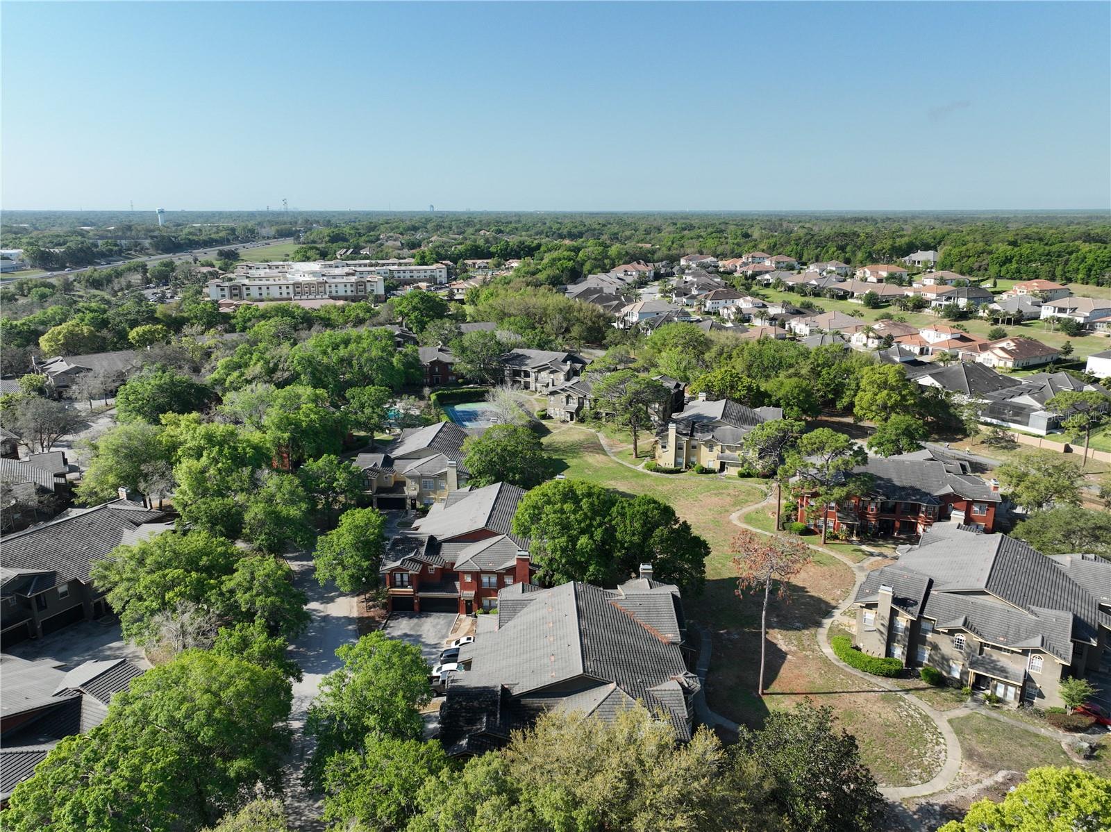 Image 60 of 66 For 174 Villa Di Este Terrace 200