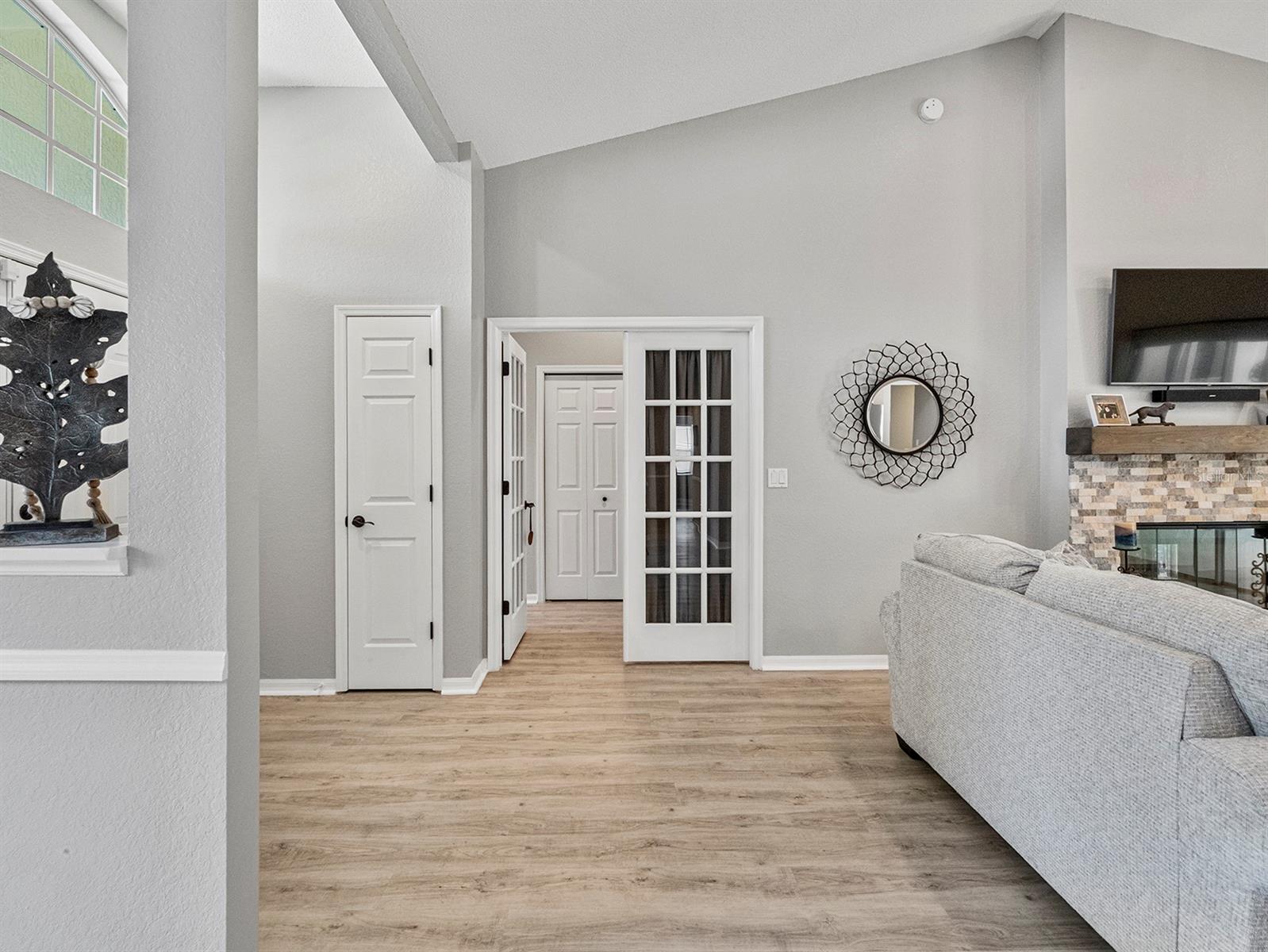 Image 18 of 50 For 1024 Destin Drive