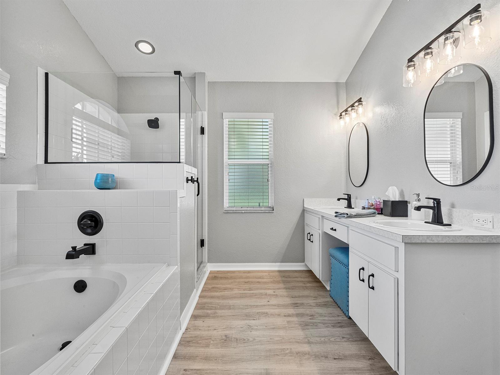 Image 23 of 50 For 1024 Destin Drive