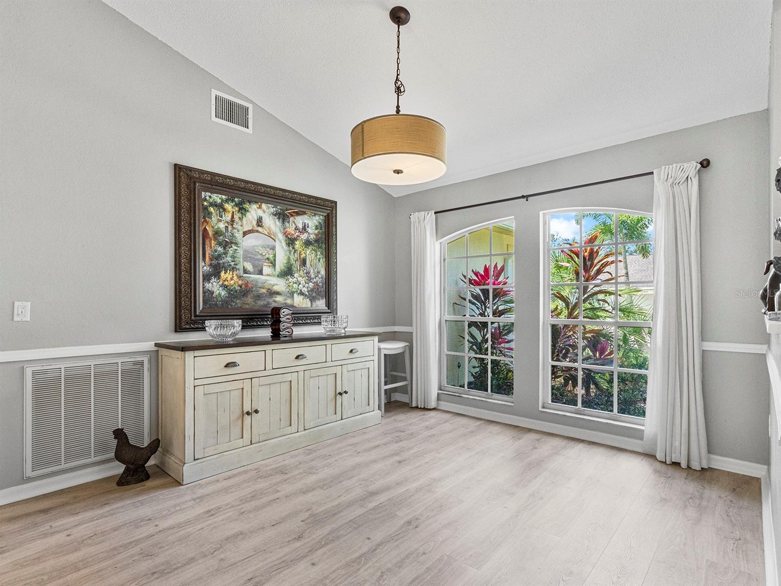 Image 9 of 50 For 1024 Destin Drive