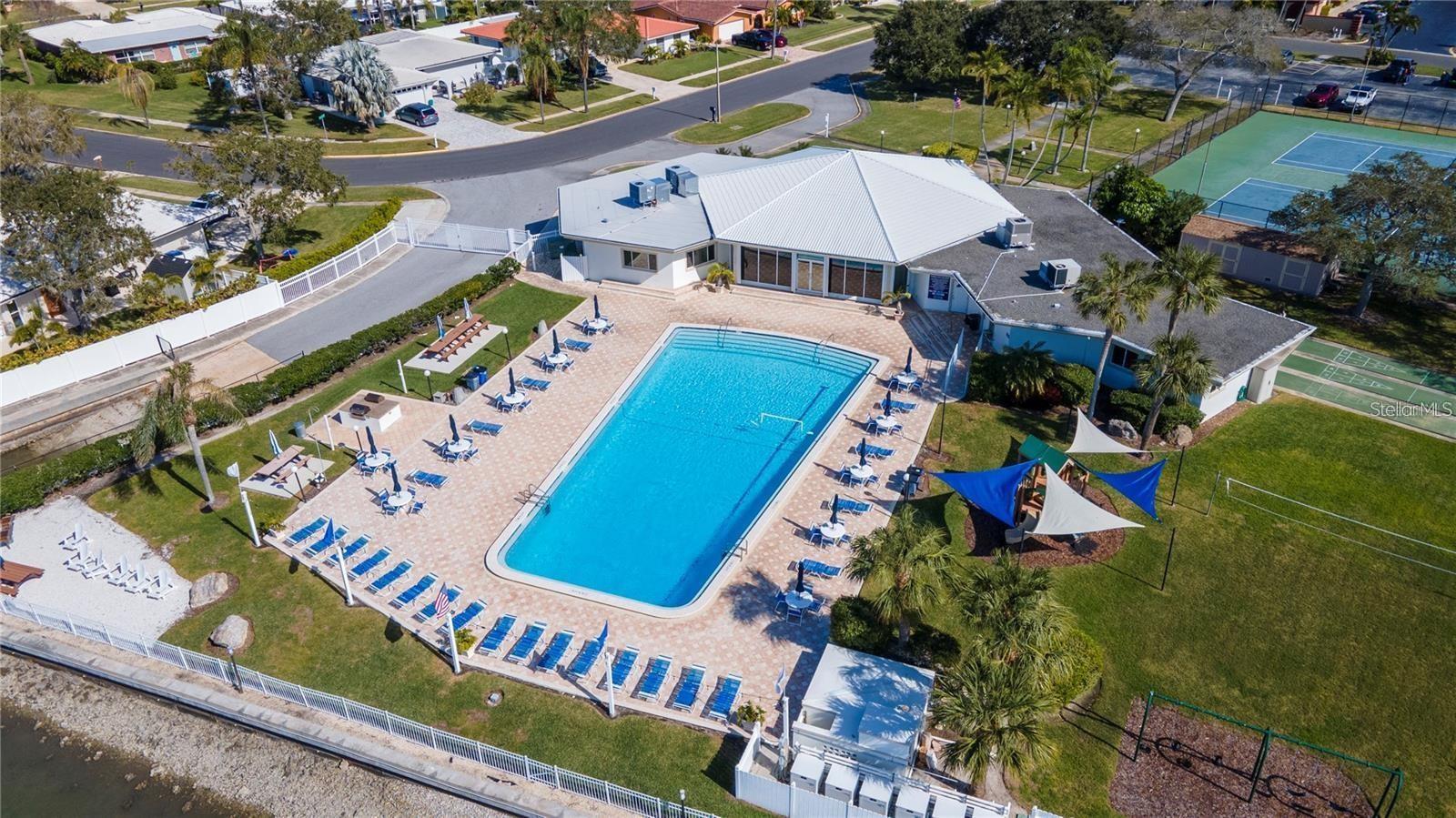 Image 25 of 49 For 10351 Regal Drive 8