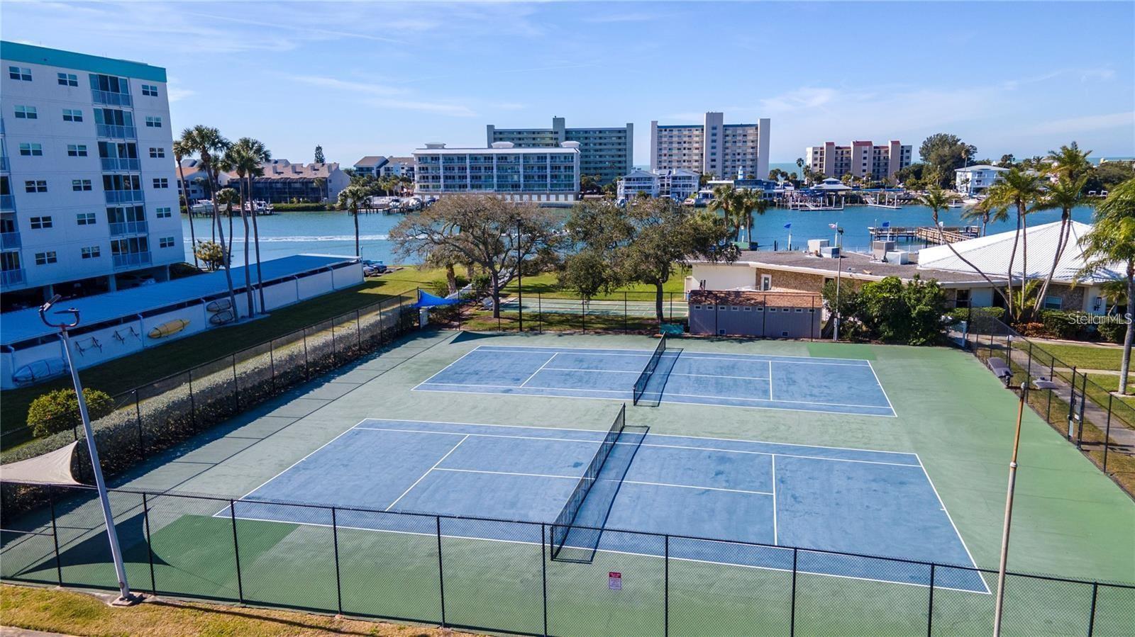 Image 28 of 49 For 10351 Regal Drive 8