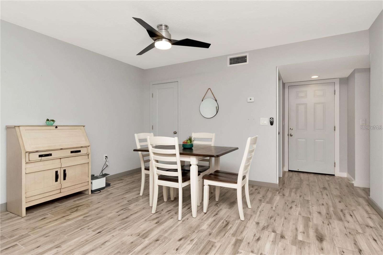 Image 9 of 49 For 10351 Regal Drive 8