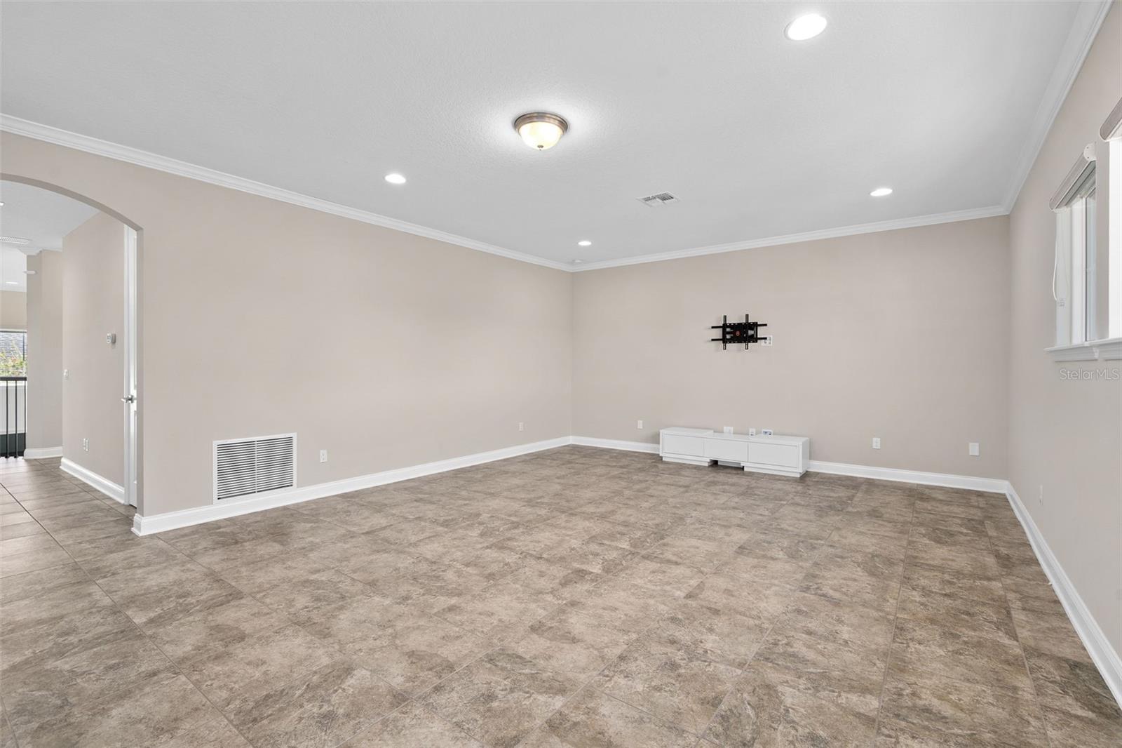 Image 42 of 64 For 14160 Eliot Avenue