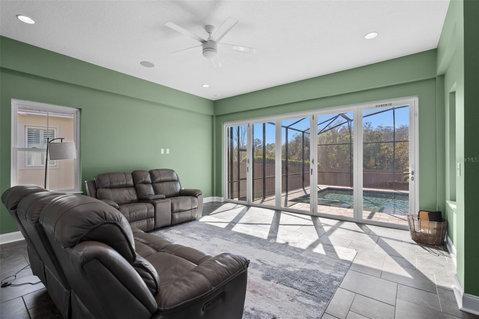 Image 54 of 64 For 14160 Eliot Avenue