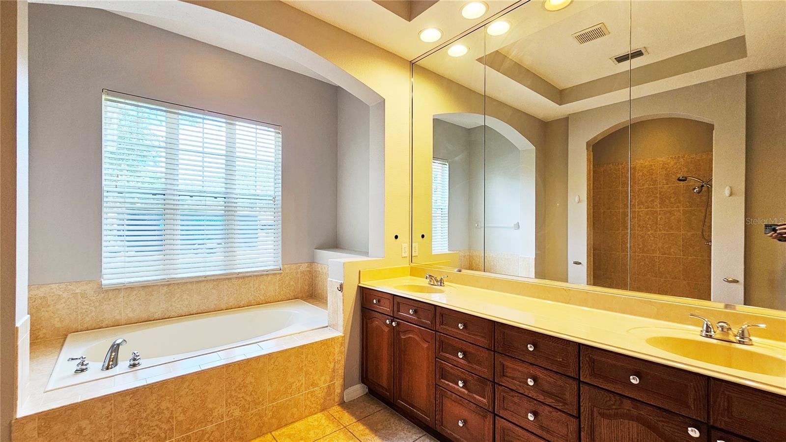 Image 21 of 37 For 12761 Bideford Avenue