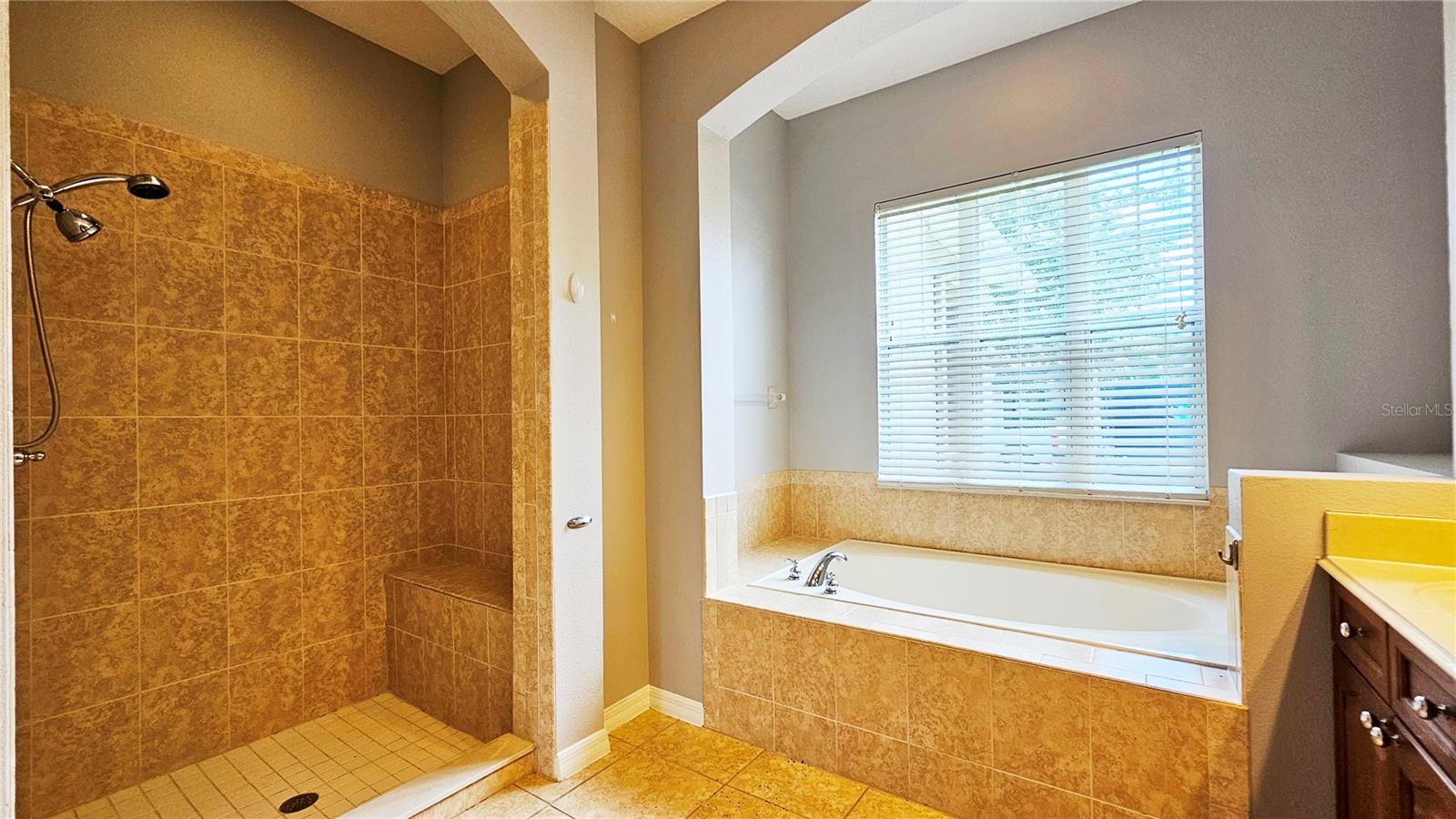 Image 22 of 37 For 12761 Bideford Avenue