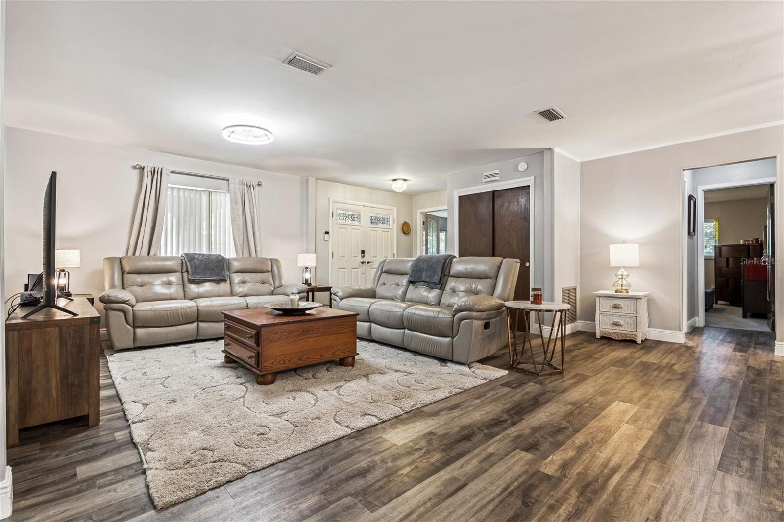 Image 11 of 35 For 76 Sweetbriar Branch