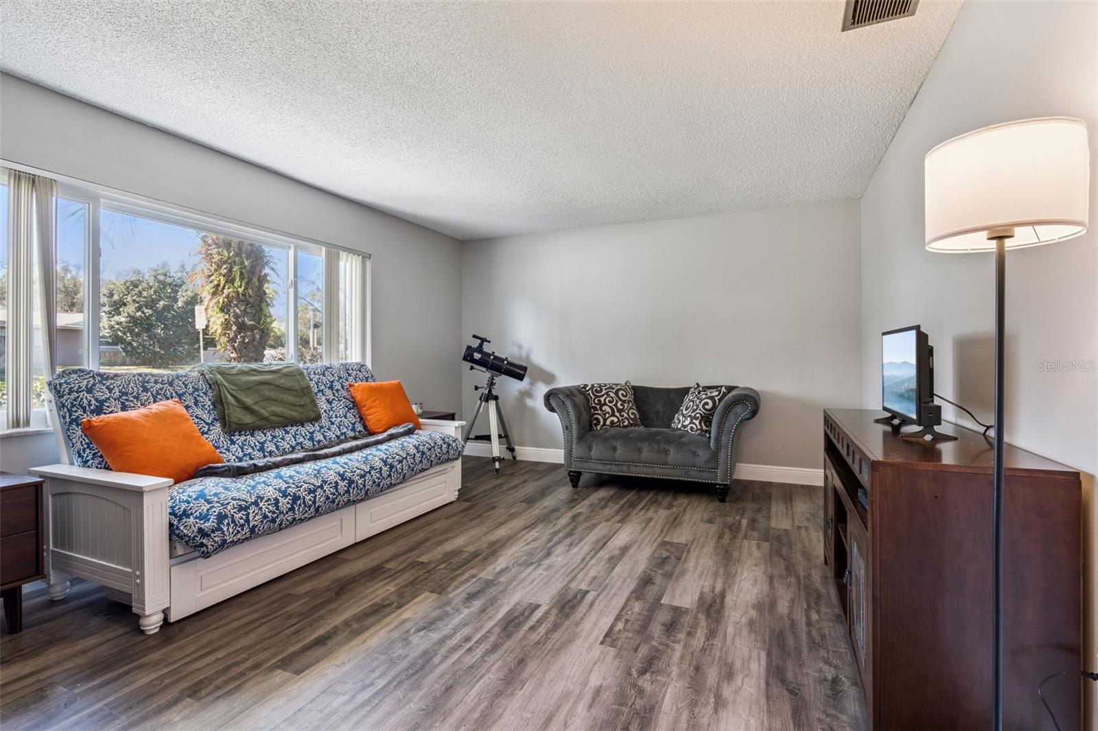 Image 13 of 35 For 76 Sweetbriar Branch