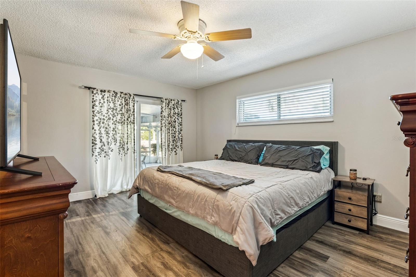 Image 15 of 35 For 76 Sweetbriar Branch