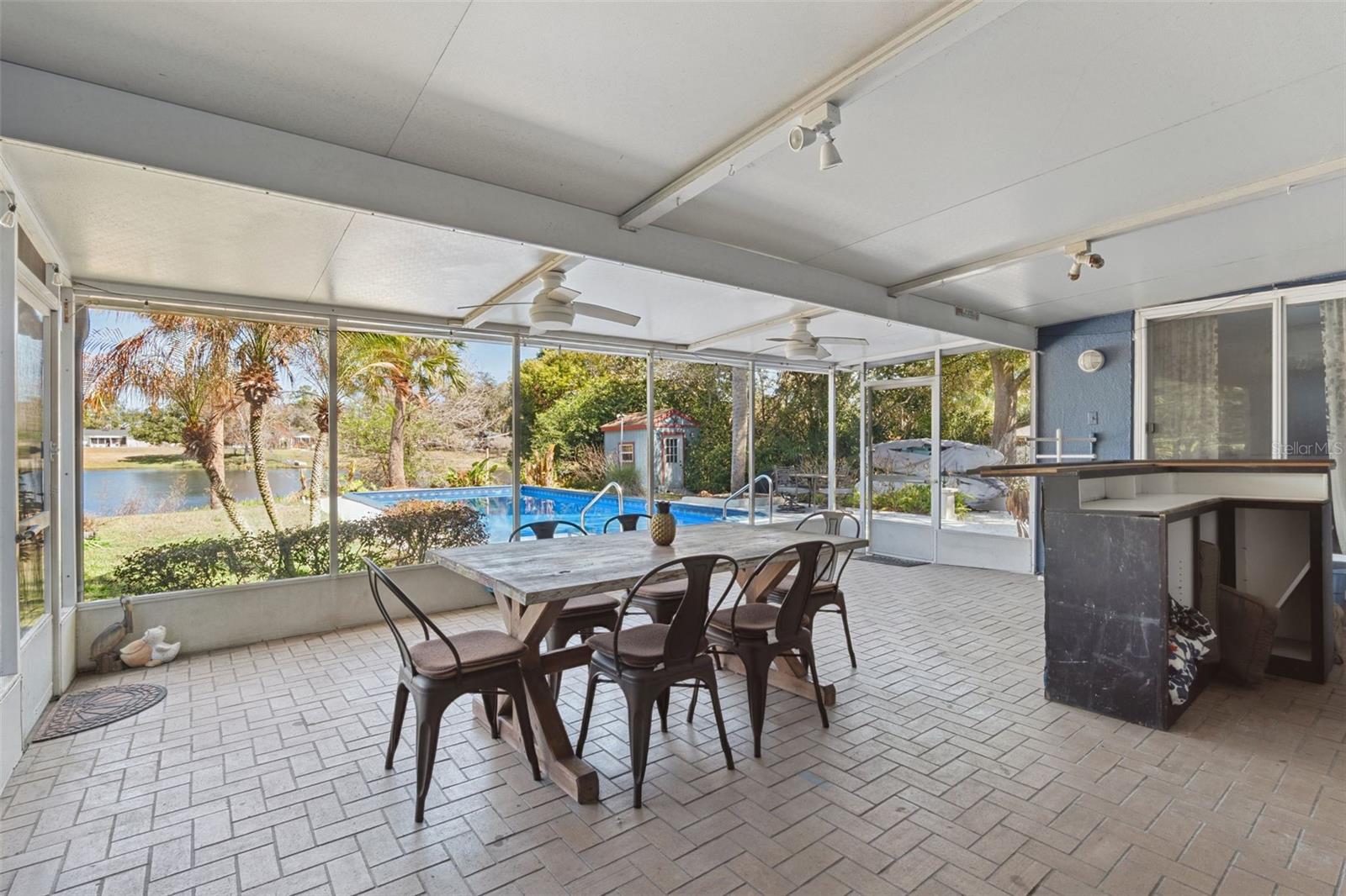 Image 27 of 35 For 76 Sweetbriar Branch