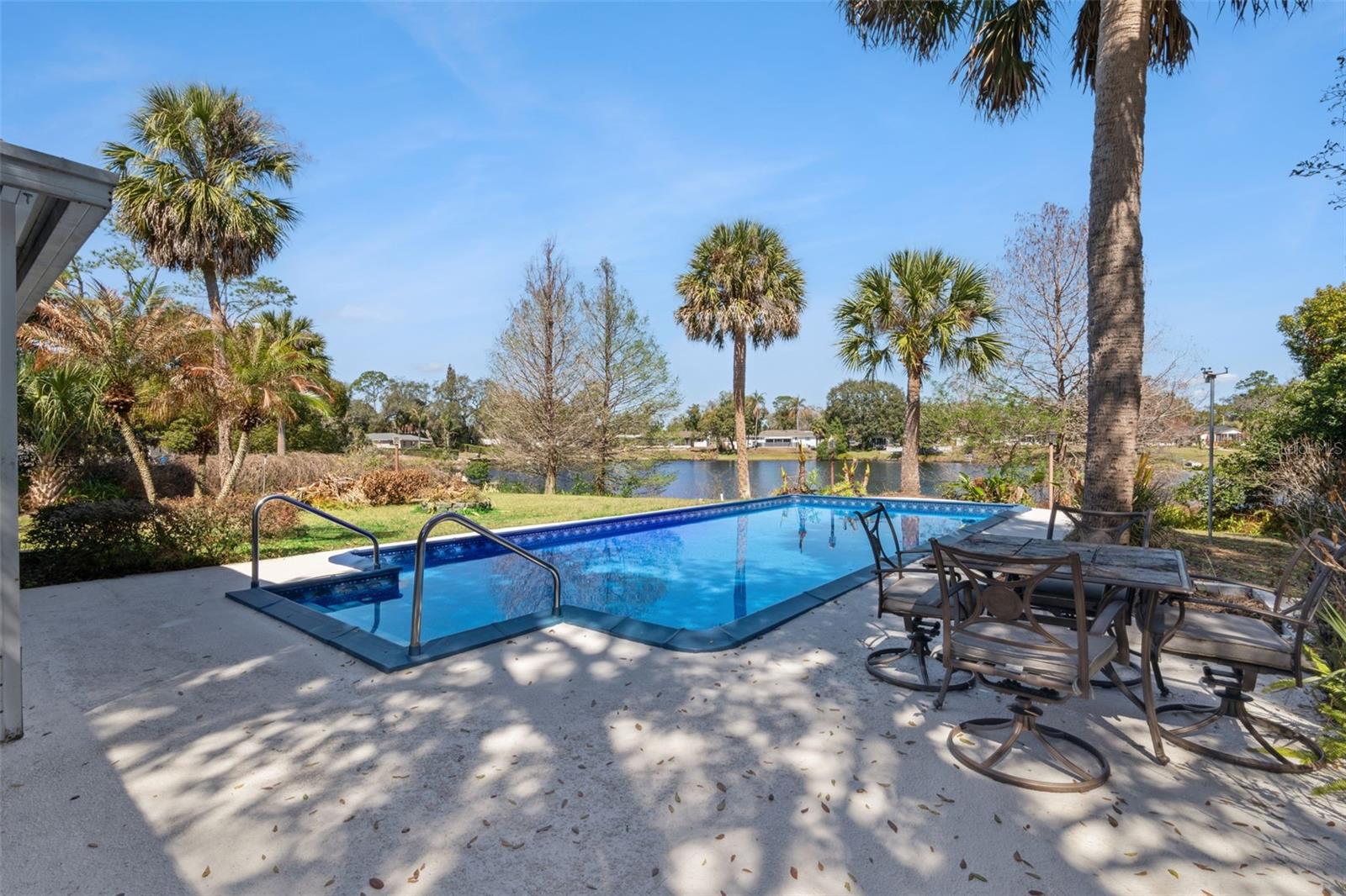 Image 31 of 35 For 76 Sweetbriar Branch