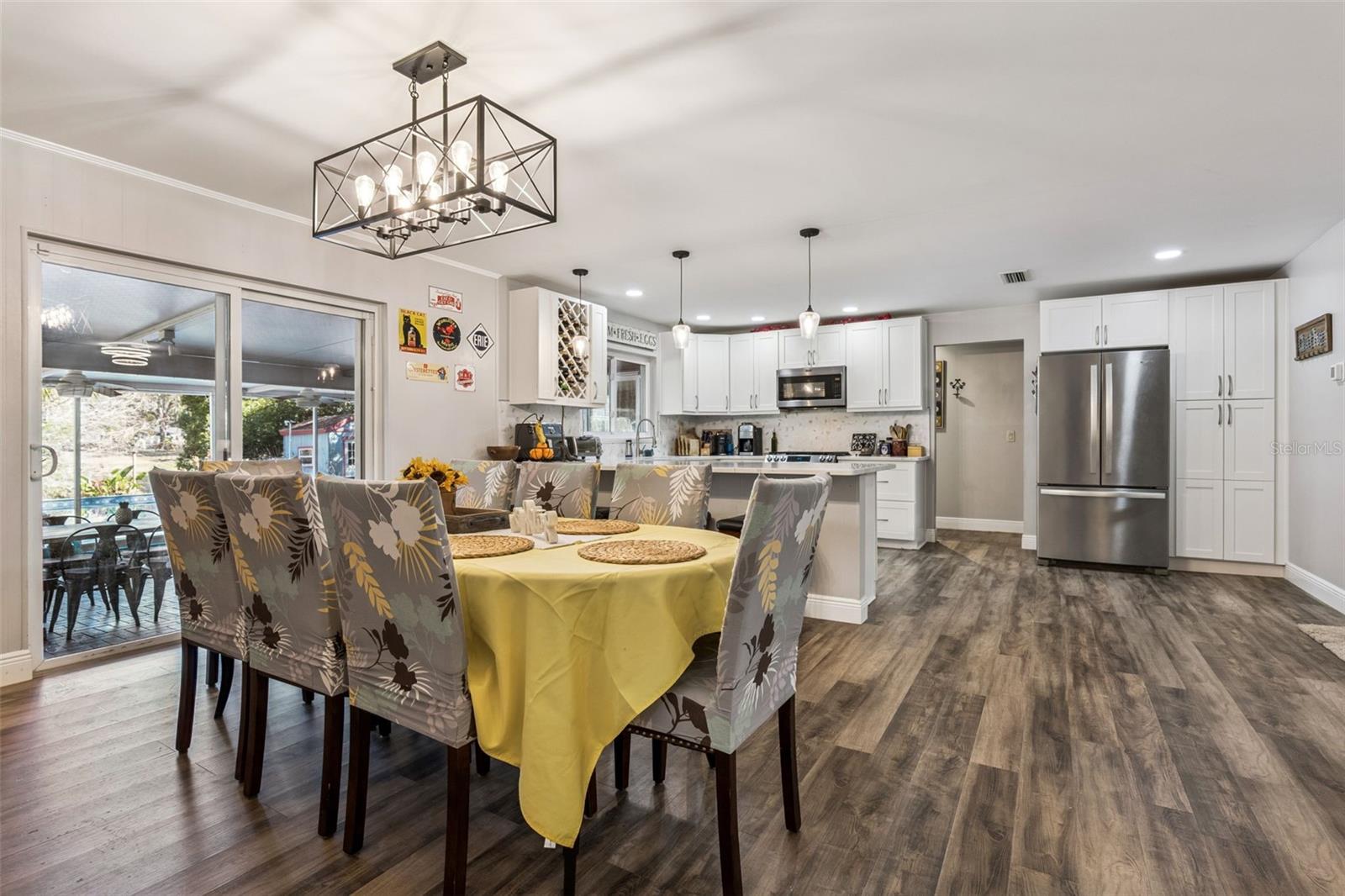 Image 6 of 35 For 76 Sweetbriar Branch