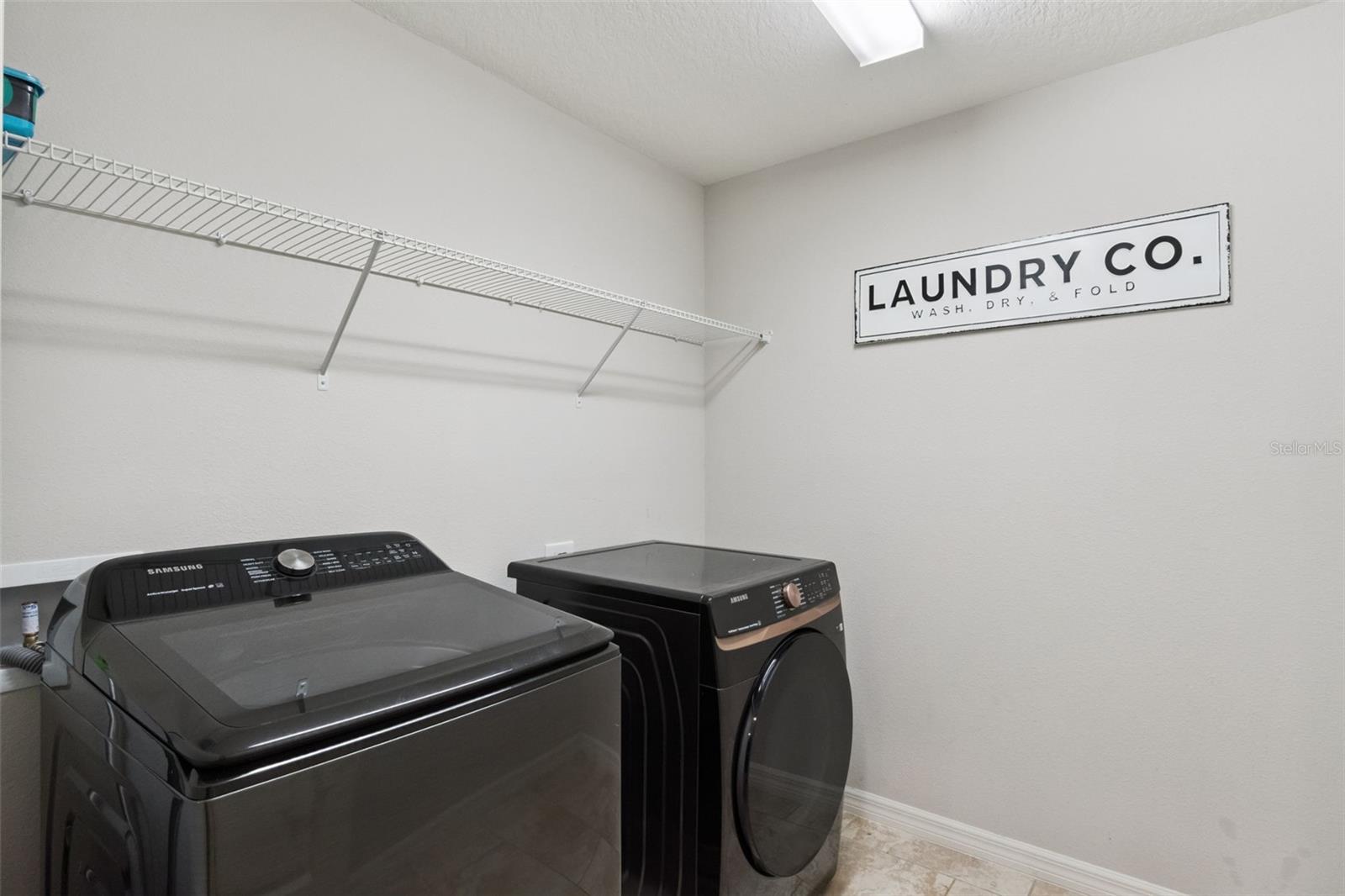 Image 14 of 21 For 3028 Lakes Crest Avenue