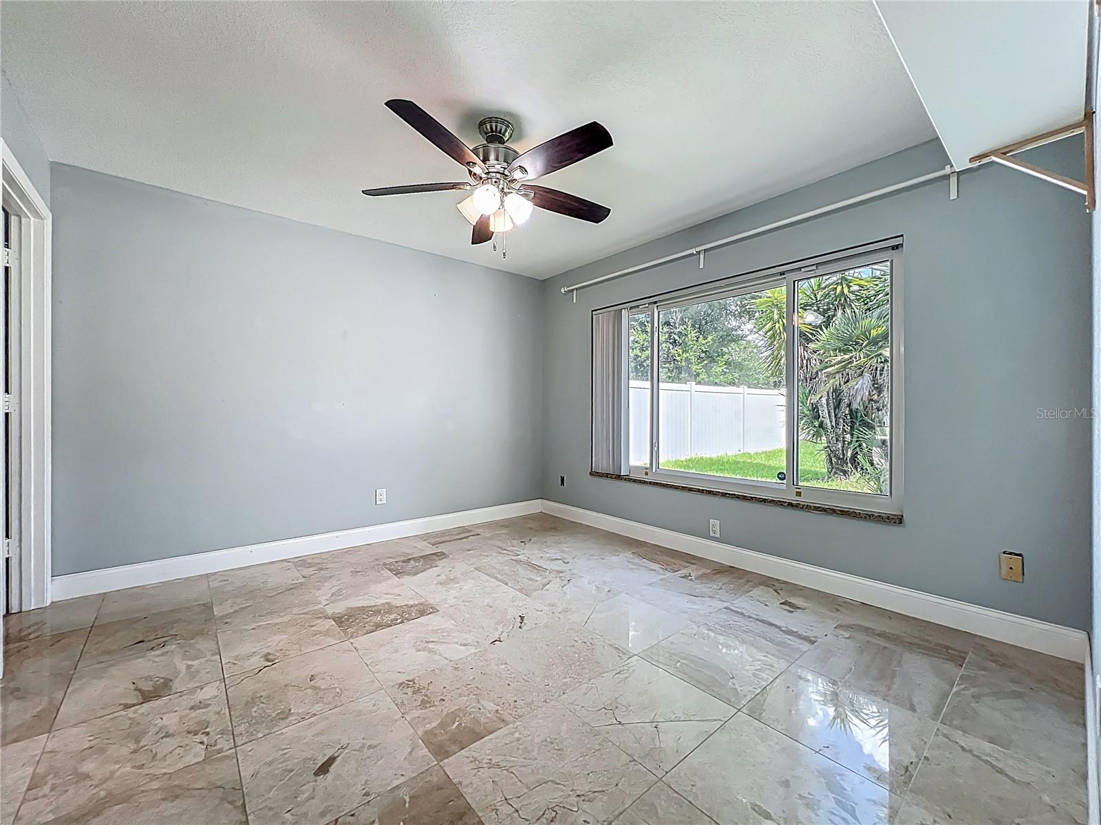 Image 19 of 47 For 1205 Forest Circle