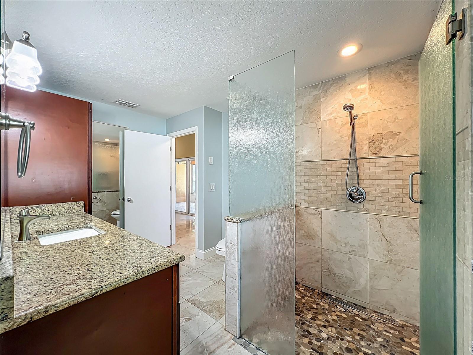 Image 24 of 47 For 1205 Forest Circle