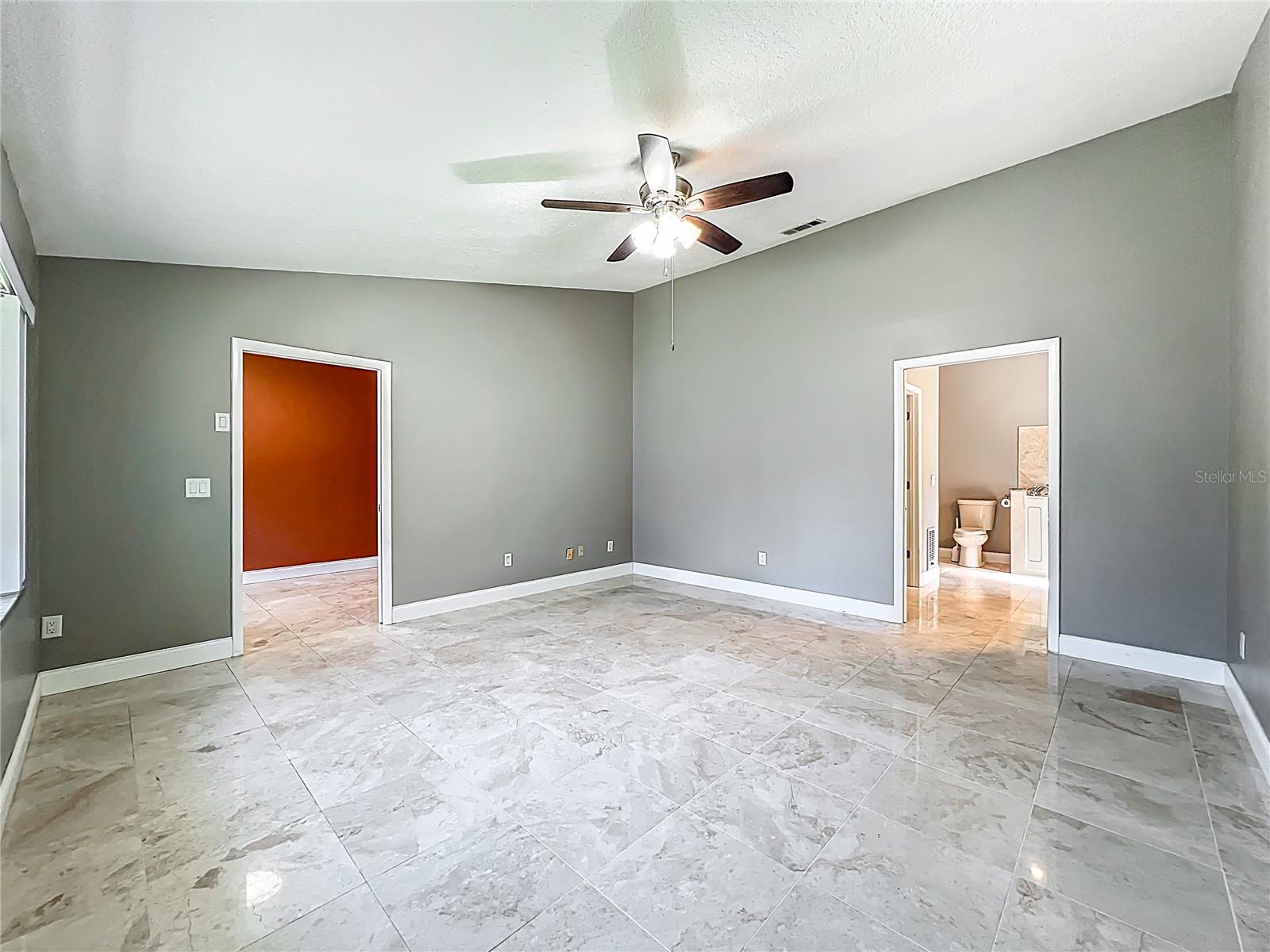 Image 27 of 47 For 1205 Forest Circle