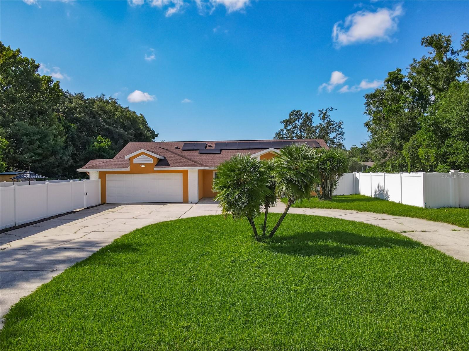 Image 3 of 47 For 1205 Forest Circle